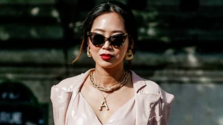 Από τον οίκο Chloé μέχρι τo Zara αυτό είναι το κόσμημα που επιλέγουν ξαφνικά οι fashion insiders