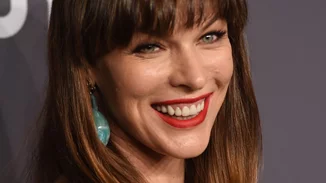 Milla Jovovich | Η πρώτη φωτογράφιση της 15χρονης κόρης της, Ever, για εξώφυλλο περιοδικού
