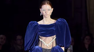 Crystal Eyes | Οι λάμψεις στο μακιγιάζ των ματιών μας δεν είναι μόνο για τις γιορτές