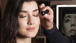 Beauty Giveaway | Διεκδίκησε μια υπηρεσία μακιγιάζ αλλά και την πιο viral mascara που κυκλοφορεί τώρα