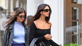 H Dua Lipa με το χτένισμα που την έκανε να δείχνει (πολύ) μικρότερη