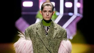 Kristy Ponomar | Η ιστορία του μοντέλου από την Ουκρανία που έβαλε τα κλάματα στα παρασκήνια του show Prada