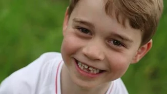 Το επίσημο πορτραίτο του πρίγκιπα George για τα 10α γενέθλιά του