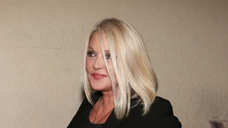 "Κακά κοριτσάκια, αρχίστε να τρώτε φρουτάκια, το τρώτε το φαϊ σας"