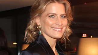 Η Τατιάνα Μπλάτνικ είναι κομψή ακόμη και όταν πίνει τον καφέ της