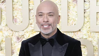 Jo Koy | Ο κωμικός που κατάφερε να καταστρέψει την 81η απονομή των Χρυσών Σφαιρών - H αντίδρασή του στα αρνητικά σχόλια