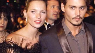Kate Moss | Ο παράξενος τρόπος με τον οποίο ο Johnny Depp της είχε χαρίσει το πρώτο της διαμαντένιο κόσμημα