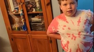 Το viral video του Tik Tok | H συγκινητική αντίδραση 9χρονου όταν ο πατέρας του, του χαρίζει την πρώτη του ραπτομηχανή