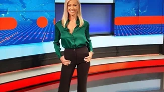 'Εφη Αλεβίζου | Η πανέμορφη παρουσιάστρια μας δείχνει τον παράδοξο τρόπο με τον οποίο διατηρεί τη σιλουέτα της