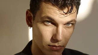 Βασίλης Μίχας | "Έχω κληρονομήσει την εργατικότητα των Αλβανών και το θαυμάζω πολύ"