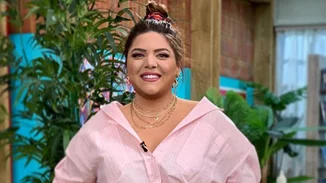 Δανάη Μπάρκα | Βρήκε το πιο κολακευτικό τζιν για γυναίκες με καμπύλες στα Zara