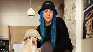 Super Κική | "Παιδιά για να μπει αυτό το τζιν ήθελε συνεργείο αυτοκινήτων και γερανούς"