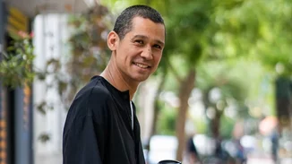 Σωτήρης Κοντιζάς | "Δεν ξέρω ποιος είναι ο πιο αυστηρός κριτής, ξέρω ποιος είναι ο πιο κοντός. Τώρα που έχουμε παιδιά και οι τρεις μας, βρισκόμαστε περισσότερο..."