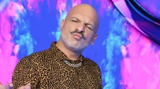 Νίκος Μουτσινάς | Μιλάει ανοιχτά για τη σεξουαλική του ταυτότητα και την προσπάθειά του να υιοθετήσει παιδί