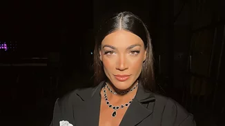 Ολόιδιες | Η σπάνια ανάρτηση της Ήβης Αδάμου με τη μαμά και τις αδερφές της