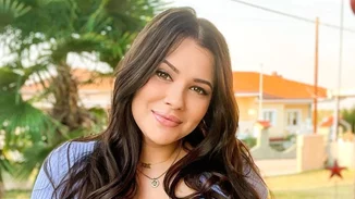 Λάουρα Νάργες | Ο γιος της έγινε 6 μηνών και το γιόρτασε με την πιο ευφάνταστη - μισή - τούρτα