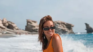 Τα αποτελέσματα της σκληρής γυμναστικής είναι εντυπωσιακά | Η Ευρυδίκη Βαλαβάνη ποζάρει με μαγιό λίγο πριν μπει ο Νοέμβριος