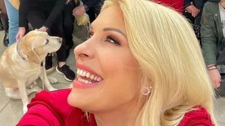 Ελένη Μενεγάκη | Η φωτογραφία λίγο μετά την κοπή της βασιλόπιτας