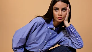 Πώς θα πετύχεις το μοντέρνο preppy στα office looks με κομμάτια Tommy Hilfiger