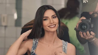 Η Ηλιάνα Παπαγεωργίου φόρεσε το stylish πουκάμισο που δεν θα αποχωριστούμε φέτος το καλοκαίρι