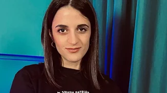 Zoe Pre | Αυτό είναι το 28χρονο cool κορίτσι του Internet που πήρε συνέντευξη από τον Αλέξη Τσίπρα