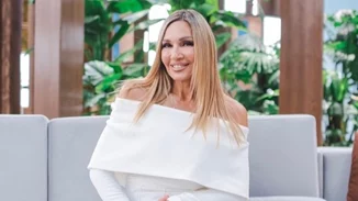 Η Άννα Μαρία Ίβιτς στο Madwalk | Ποζάρει με τη Ντεμήλια Καμπουρίδη λίγο πριν το catwalk της Celia Kritharioti