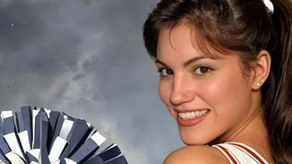 H επέλαση των 90's στα social media : Το "Υearbook AI" trend που έχει προκαλέσει φρενίτιδα στους celebrities