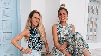 Ντορέττα Παπαδημητρίου | Απαθανατίζει τη Μαίρη Συνατσάκη να θηλάζει τη νεογέννητη κόρη της και μας "λιώνει" την καρδιά