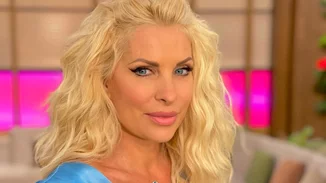 Η Ελένη Μενεγάκη επέστρεψε στο πλατό | "Σε 11 ημέρες πάλι μαζί" | Δείτε το βίντεο