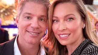 Full in Love | Η Μαριέττα Χρουσαλά και ο Λέων Πατίτσας σε ονειρικό γάμο σε λίμνη των Άλπεων