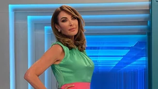 Η Τατιάνα Στεφανίδου είναι κομψή ακόμα και στο γήπεδο | Η δημόσια εμφάνιση με τον Νίκο Ευαγγελάτο και τον γιο τους