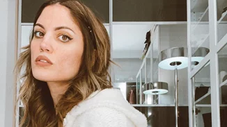 Μαίρη Συνατσάκη | Ο ευφυής τρόπος με τον οποίο τακτοποιεί το ντουλάπι της κουζίνας της