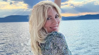 Σμαράγδα Καρύδη | "Εσύ που κουβάλησες στη ράχη σου όλα τα βάρη του κόσμου θα ξεκουραστείς τώρα."