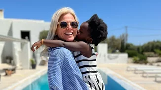 Χριστίνα Κοντοβά | Απαθανατίζει την πιο τρυφερή στιγμή μεταξύ της Ada και του μπαμπά της, Τζώνη Καλημέρη