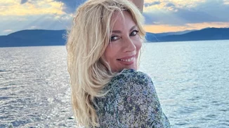 Σμαράγδα Καρύδη | Αποκάλυψε τον λόγο για τον οποίο αποφάσισε να εμφανιστεί χωρίς μακιγιάζ στην τηλεόραση