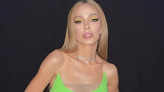 Η Ελένη Φουρέιρα μάς "κόβει" ξανά την ανάσα | Το μικροσκοπικό μπικίνι και οι κοιλιακοί που ενυπωσιάζουν