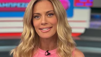 Ζέτα Μακρυπούλια | Στις καλοκαιρινές της διακοπές, δίχως ίχνος μακιγιάζ, πιο όμορφη και ευτυχισμένη από ποτέ