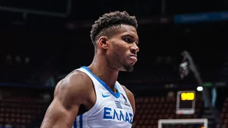 Το WhatsApp έφτιαξε ταινία μικρού μήκους για τον Γιάννη Αντετοκούνμπο