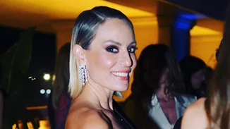 Mία κατάξανθη και πανέμορφη μικρούλα| Η φωτογραφία της Ελεονώρας Μελέτη από την παιδική της ηλικία