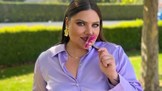 Δανάη Μπάρκα | Η on air συγκίνηση με την έκπληξη των συνεργατών της και το βίντεο της γιαγιάς της, με αφορμή τα γενέθλιά της