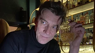 "Το Νησί" | Ο Γιάννης Στάνκογλου δημοσίευσε την πρώτη φωτογραφία από τα γυρίσματα της συνέχειας της πετυχημένης σειράς