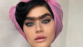 Σοφία Χατζηπαντελή | Η εκκεντρική και σέξι εμφάνιση με "γυμνό" φόρεμα