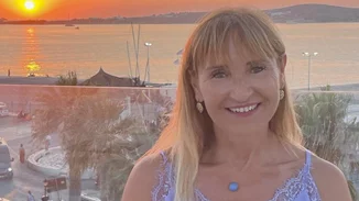 Η Μάρα Ζαχαρέα ήταν μία "τολμηρή" νύφη | Η σπάνια φωτογραφία από την ημέρα του γάμου της