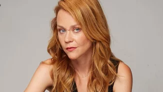 Λένα Παπαληγούρα | "Σε όλες τις φωτογραφίες του γάμου μου είμαι με ξεκολλημένη την ψεύτικη βλεφαρίδα"