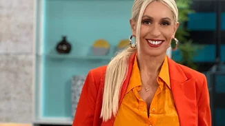 Η Μαρία Μπακοδήμου στην πρώτη τηλεοπτική συνάντηση με τον κούκλο γιο της, Νικήτα Αργυρόπουλο