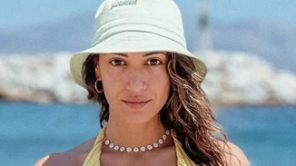 Ευγενία Σαμαρά | Βάζει μπουγάδα με το μαγιό της και κερδίζει το βραβείο της πιο σέξι φωτογραφίας της ημέρας