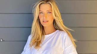 Celebrity News | "Θυμάμαι όταν ξεκίνησα να μου λένε ότι είχα καμπύλες, ότι είχα μεγάλο στήθος, μεγάλους γοφούς"