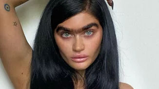 Η Σοφία Χατζηπαντελή φοράει μόνο τα εσώρουχά της και βάζει ‘φωτιά’ στο Instagram