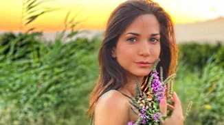 Κατερίνα Γερονικολού | 10 φορές που πόζαρε με μαγιό και "έριξε" το Instagram