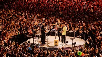 Coldplay | Το ποσό "μαμούθ" για τα γυρίσματα του βίντεο κλιπ στο Ηρώδειο